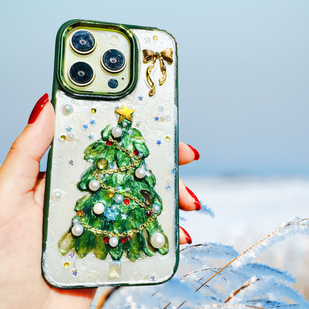 Christmas tree phone case