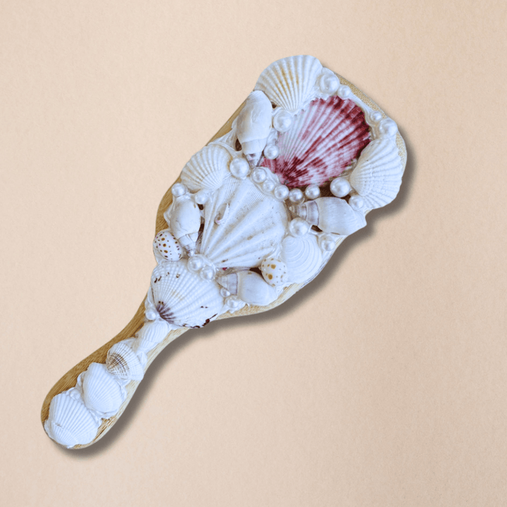 Seashell hair comb